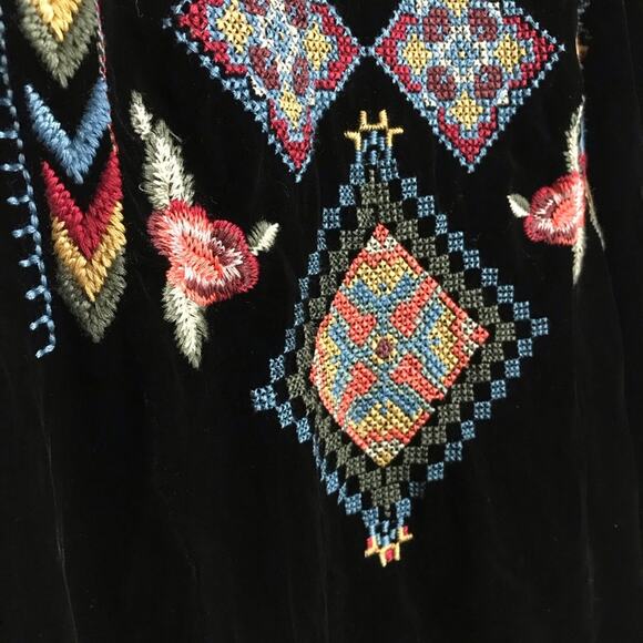 Johnny Was JWLA Velvet Floral Embroidered Short Sleeve Flowy Boho Blouse Top 2X - Picture 4 of 12